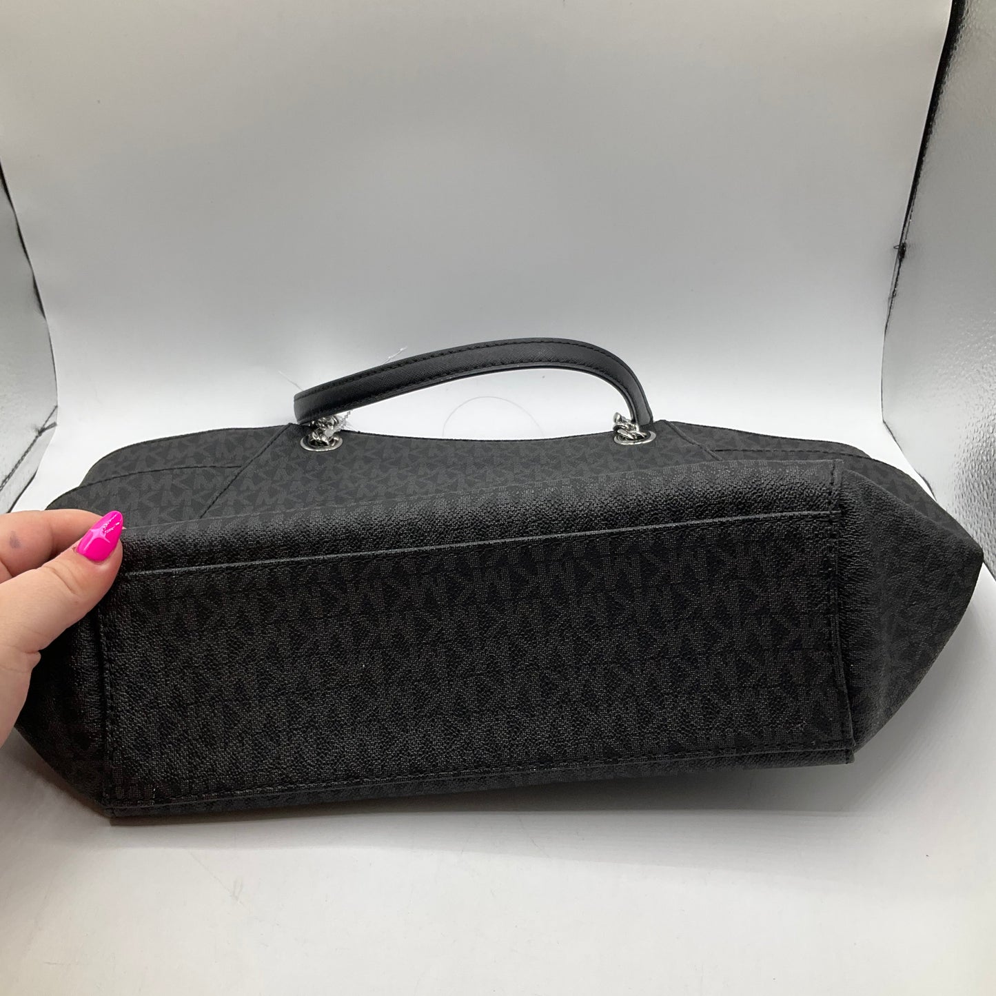 Handbag Designer By Michael Kors, Size: Medium