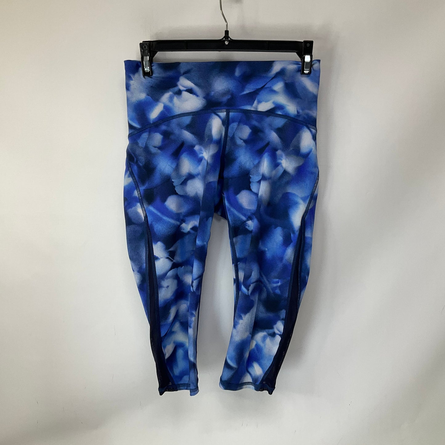 Athletic Capris By Lululemon In Blue, Size: 6