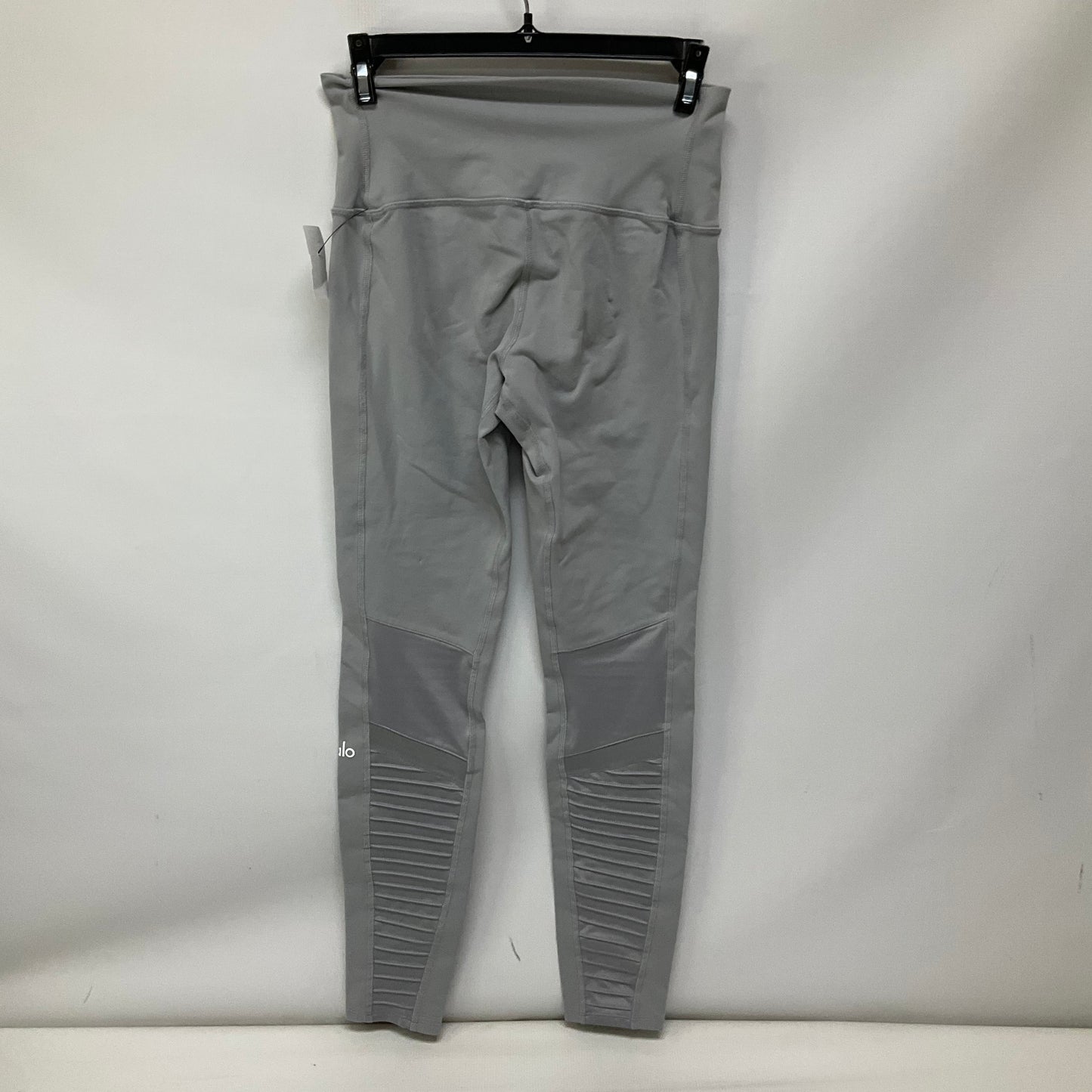 Athletic Leggings By Alo In Grey, Size: S