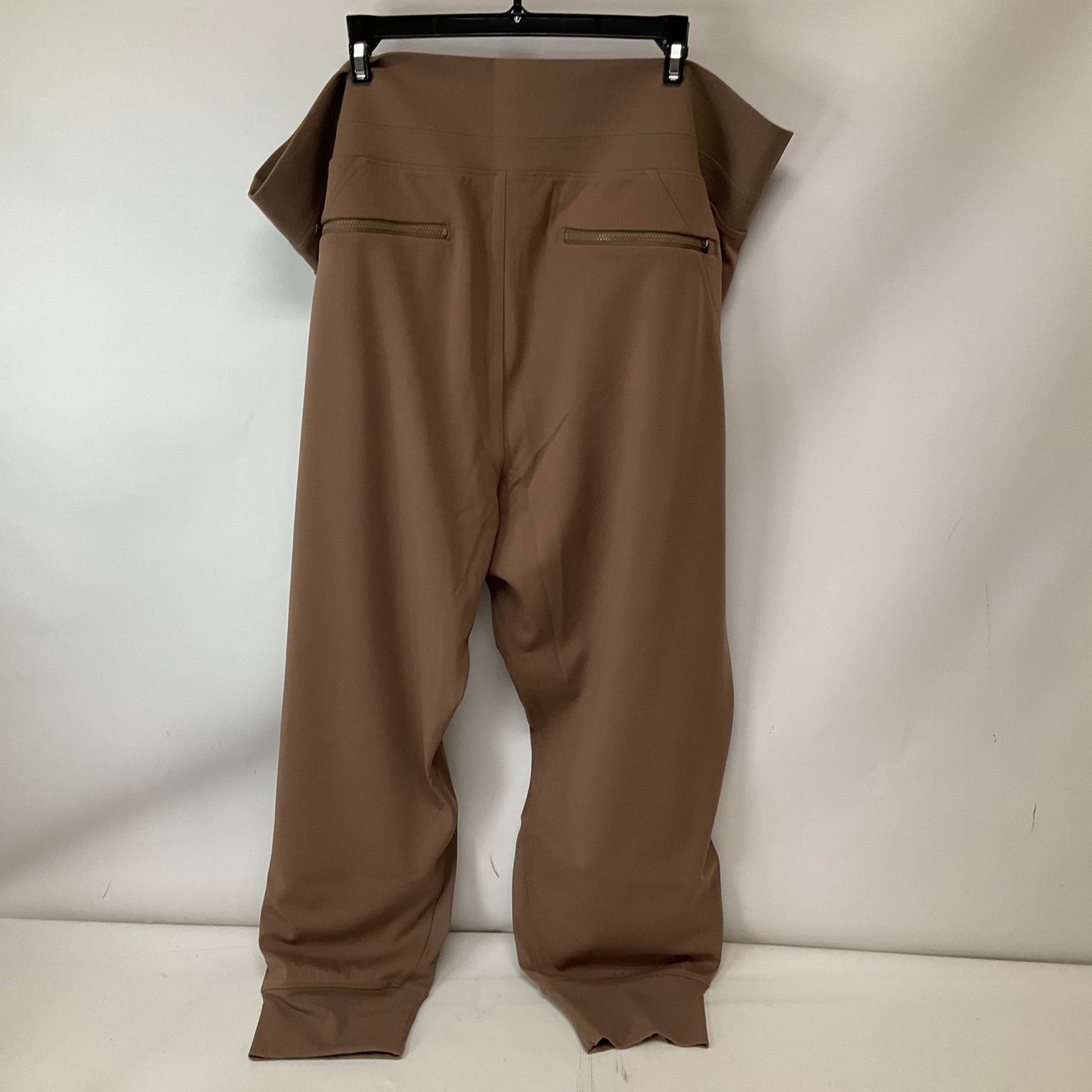 Athletic Pants By Athleta In Brown, Size: 3x