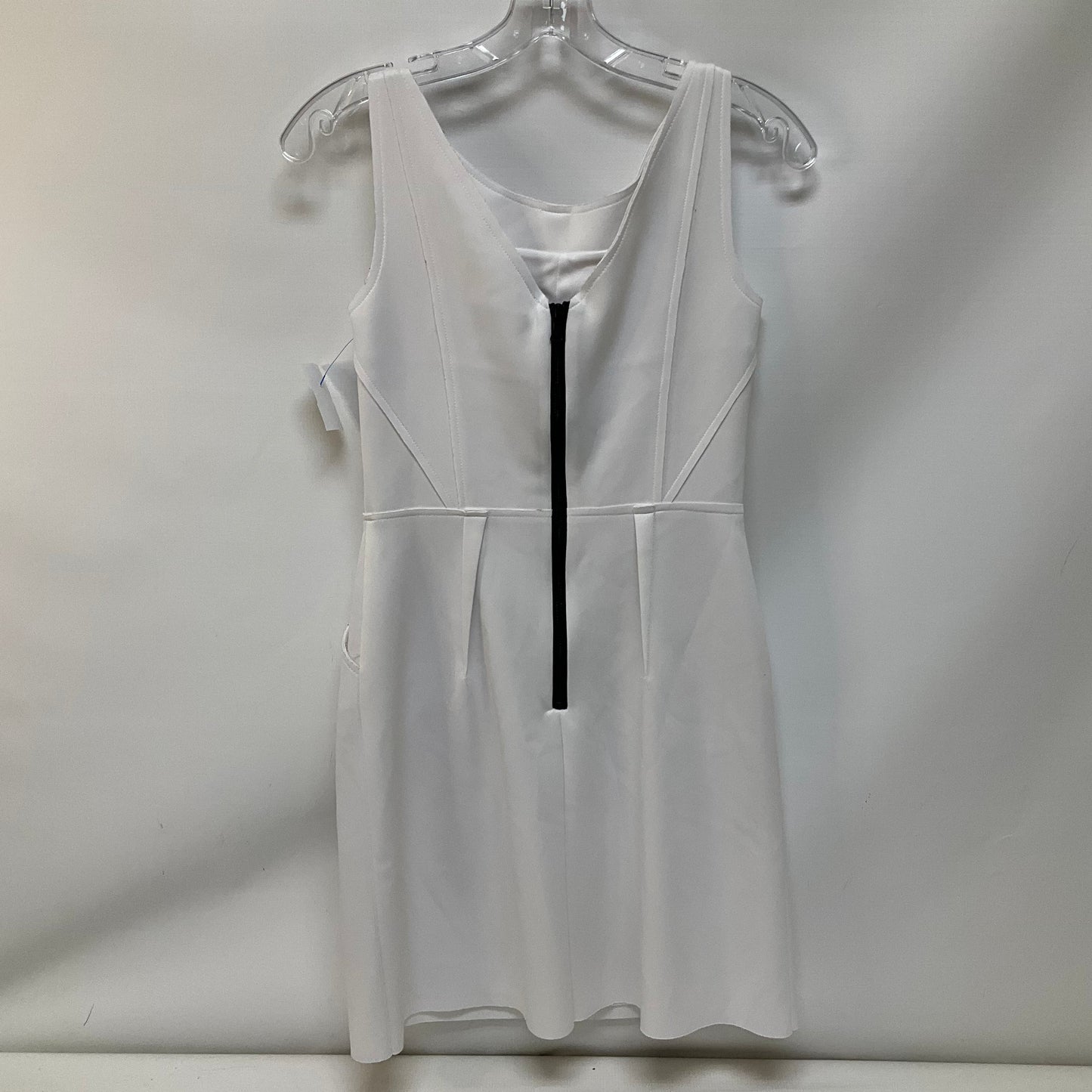 Dress Casual Short By Milly In White, Size: 2