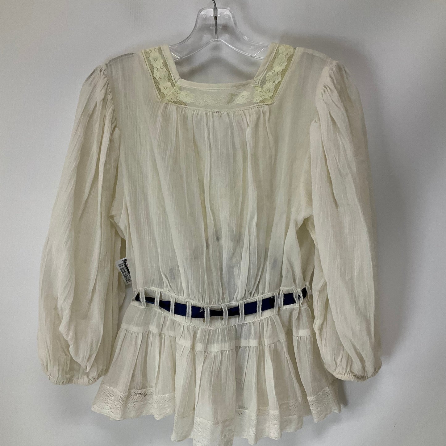 Top Long Sleeve By Free People In Cream, Size: S