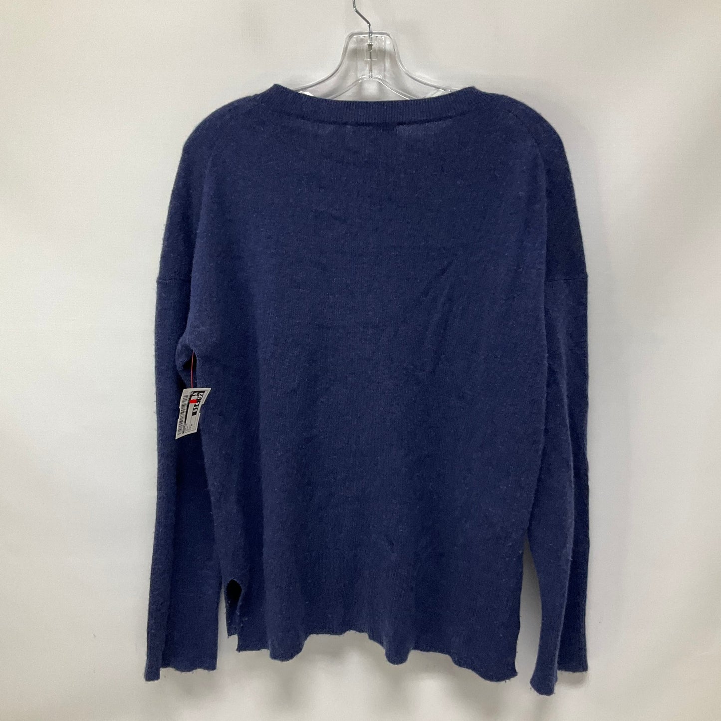 Top Long Sleeve By Theory In Blue, Size: M