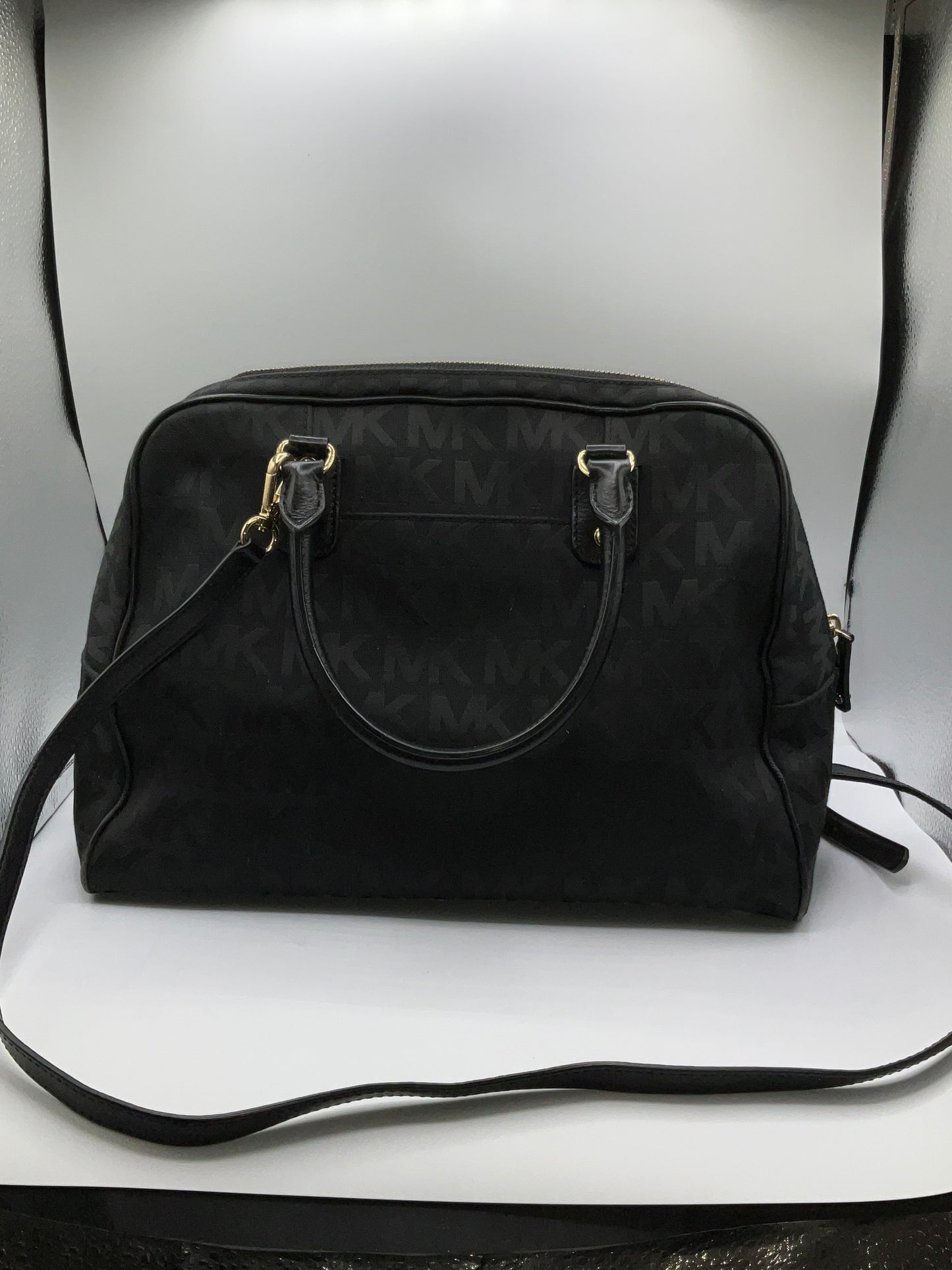 Handbag Designer Michael Kors, Size Medium