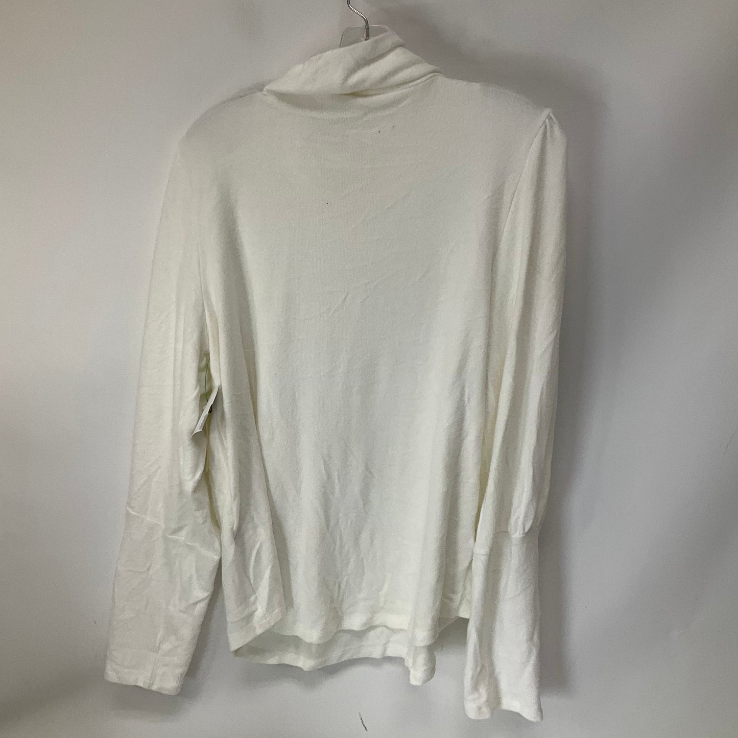 Top Long Sleeve Basic By Anthropologie In White, Size: Xl