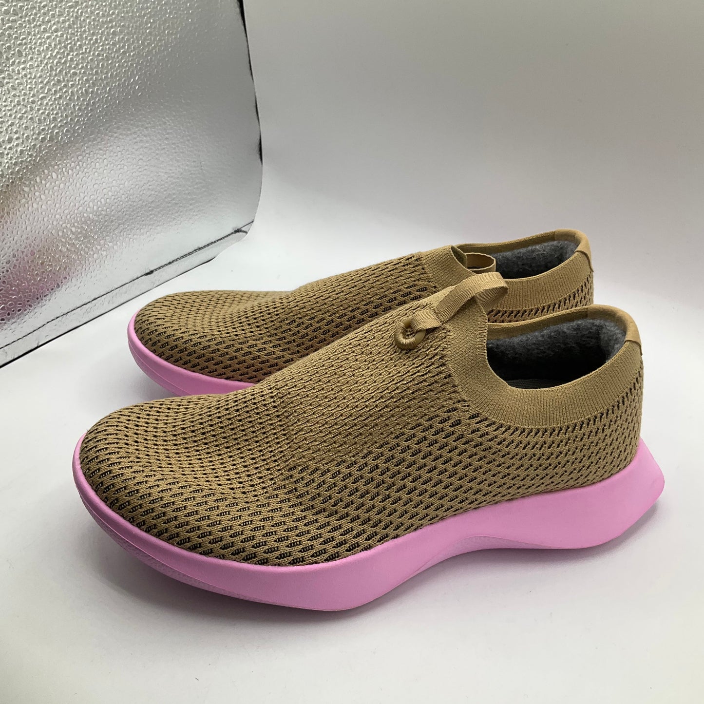 Shoes Athletic By Allbirds In Pink & Tan, Size: 10.5