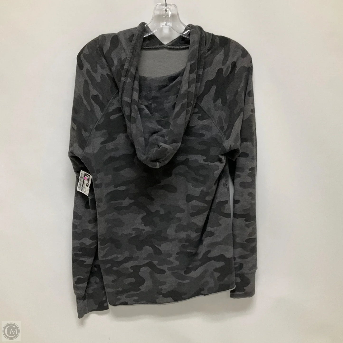 Sweatshirt Hoodie By Sundry In Camouflage Print, Size: S