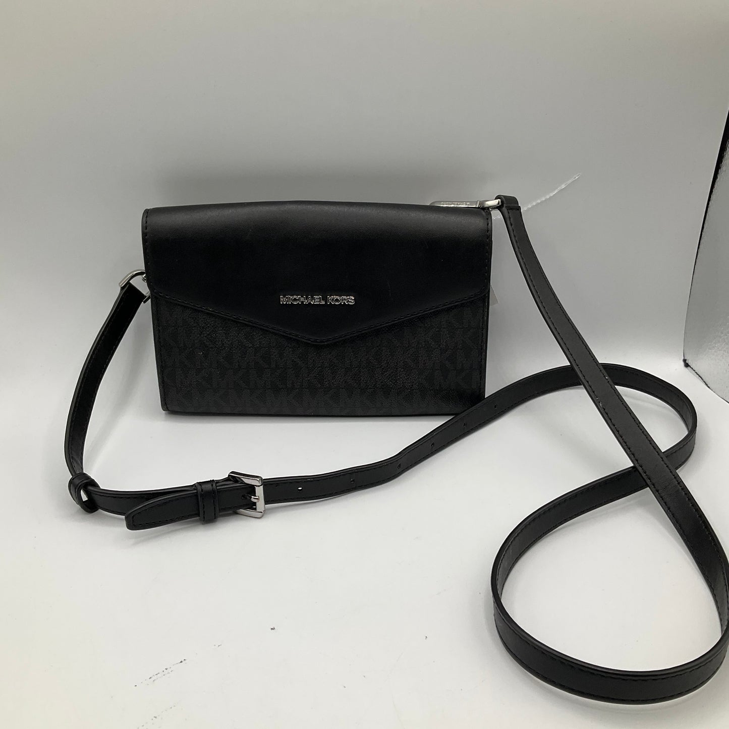 Crossbody Designer By Michael Kors  Size: Small