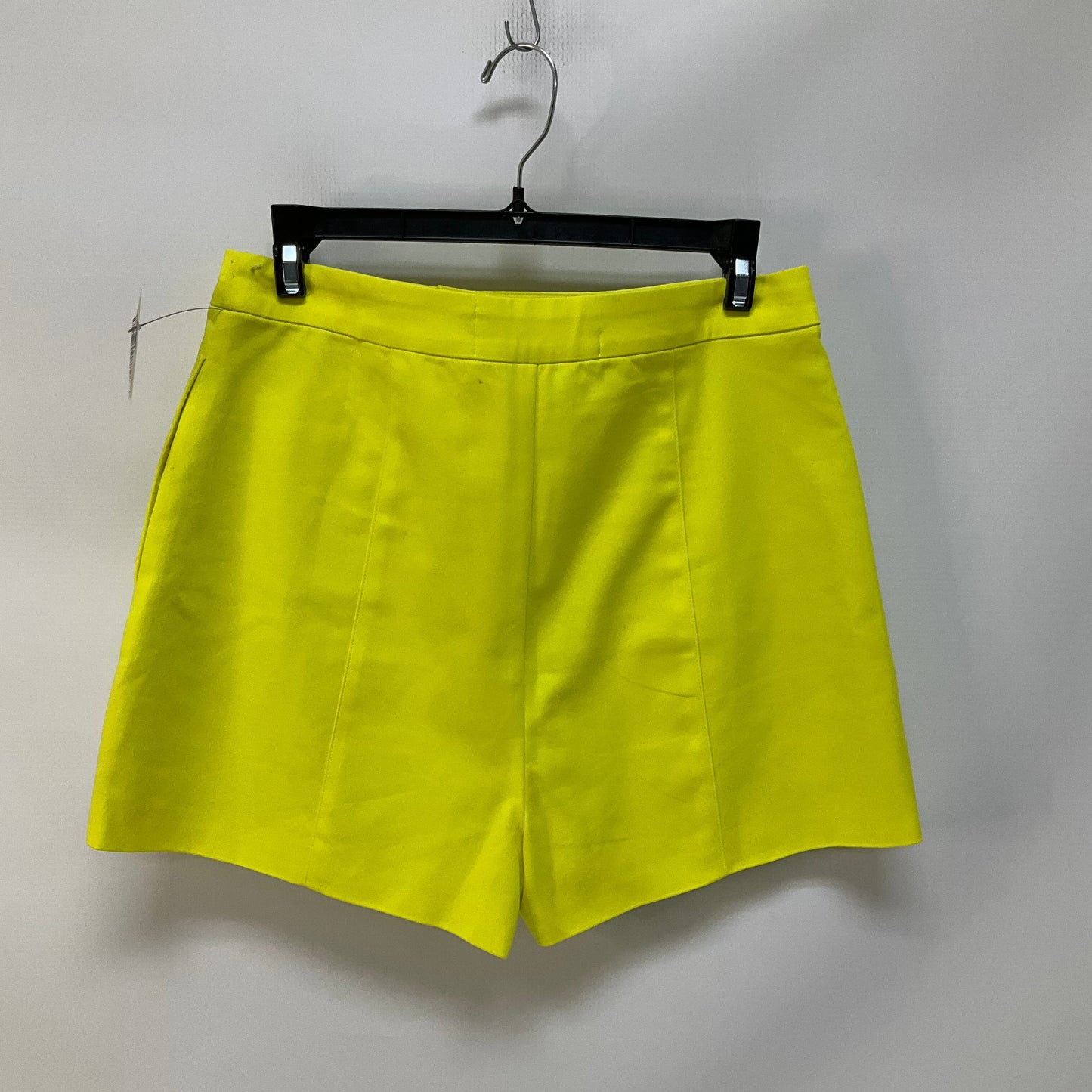 Yellow Shorts Cma, Size M