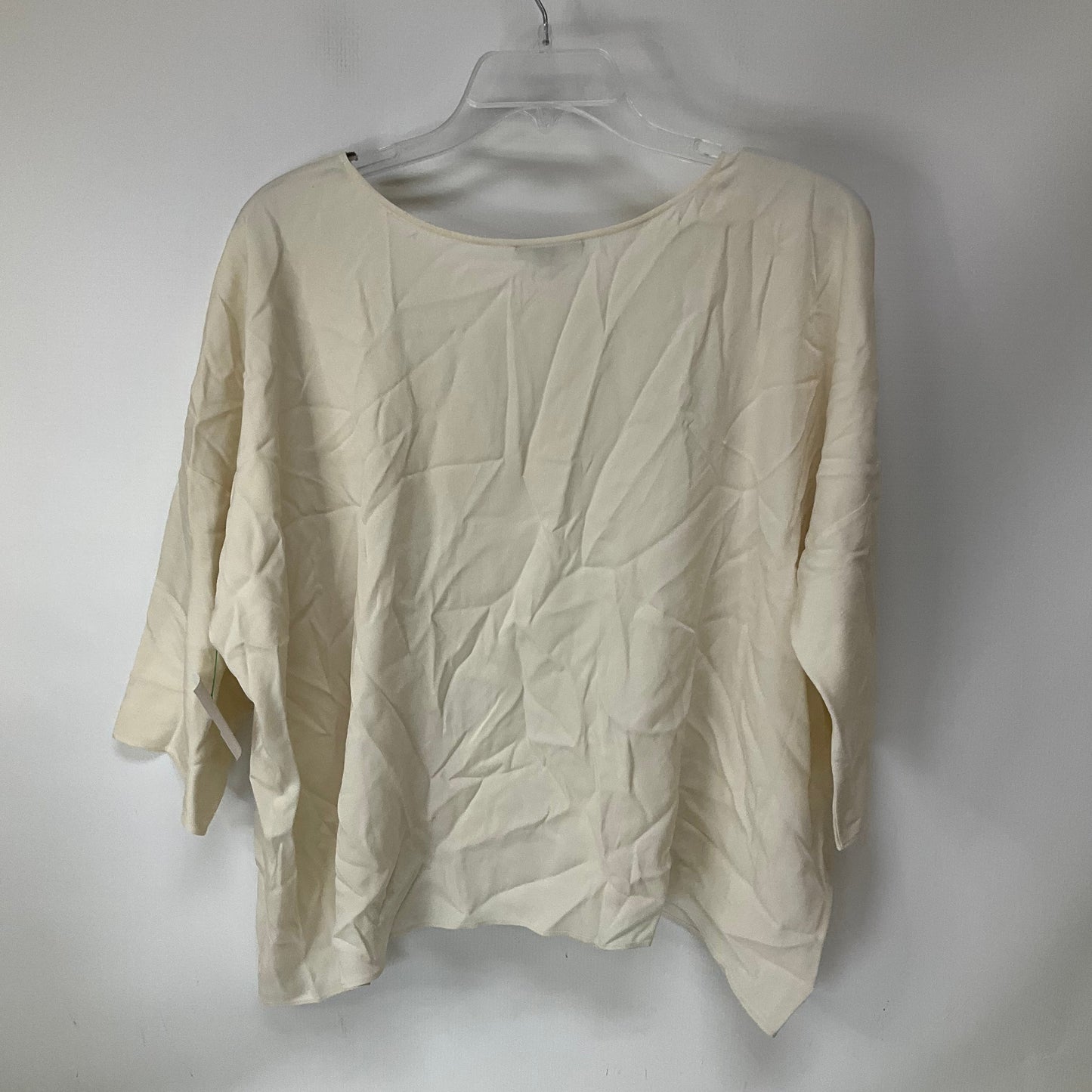 Top Short Sleeve By Theory In Cream, Size: M