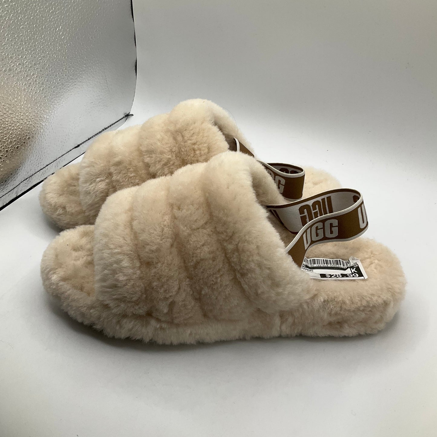 Slippers By Ugg In Cream