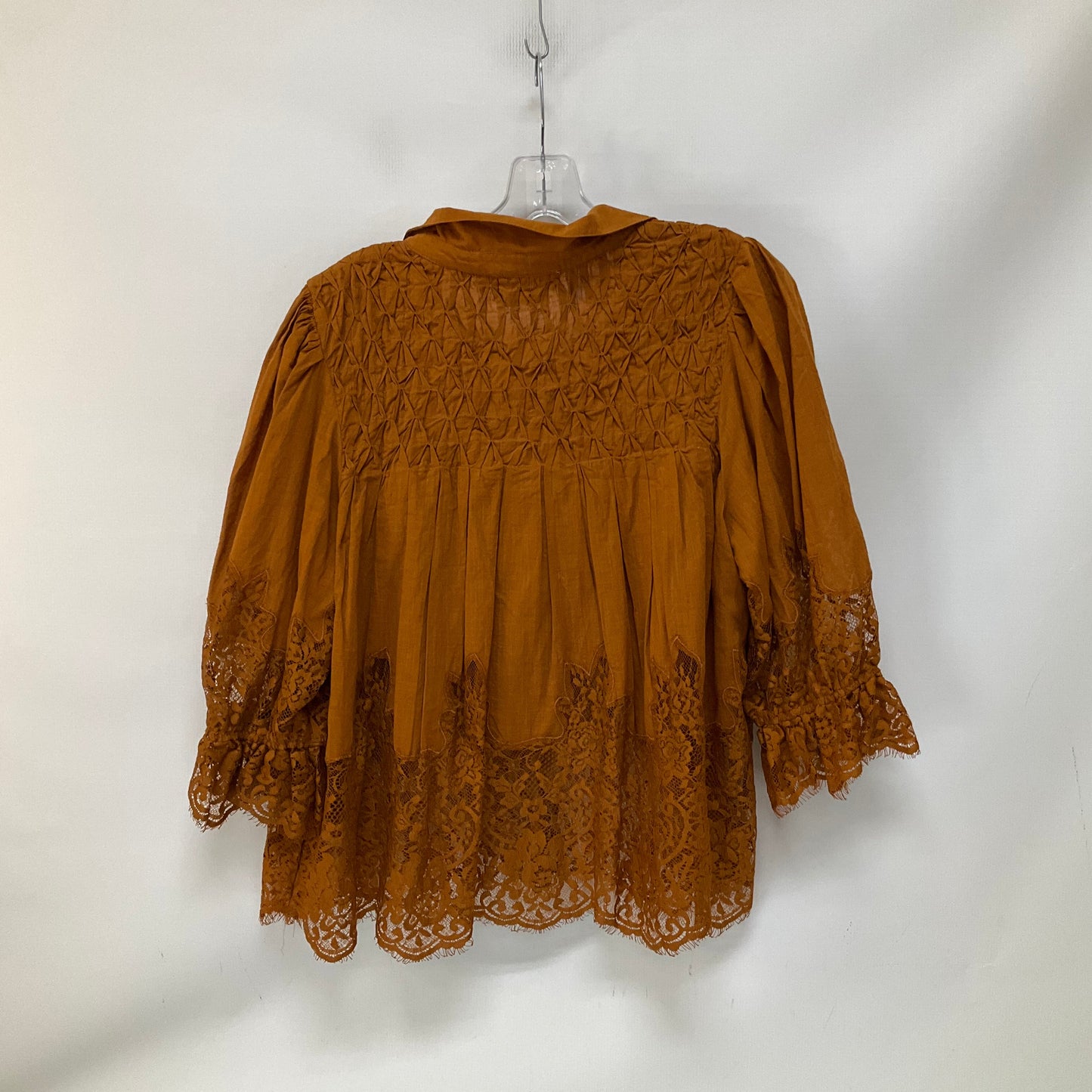 Top 3/4 Sleeve By Anthropologie In Brown, Size: M