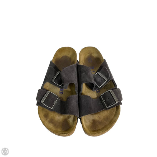 Sandals Flats By Birkenstock In Black, Size: 7