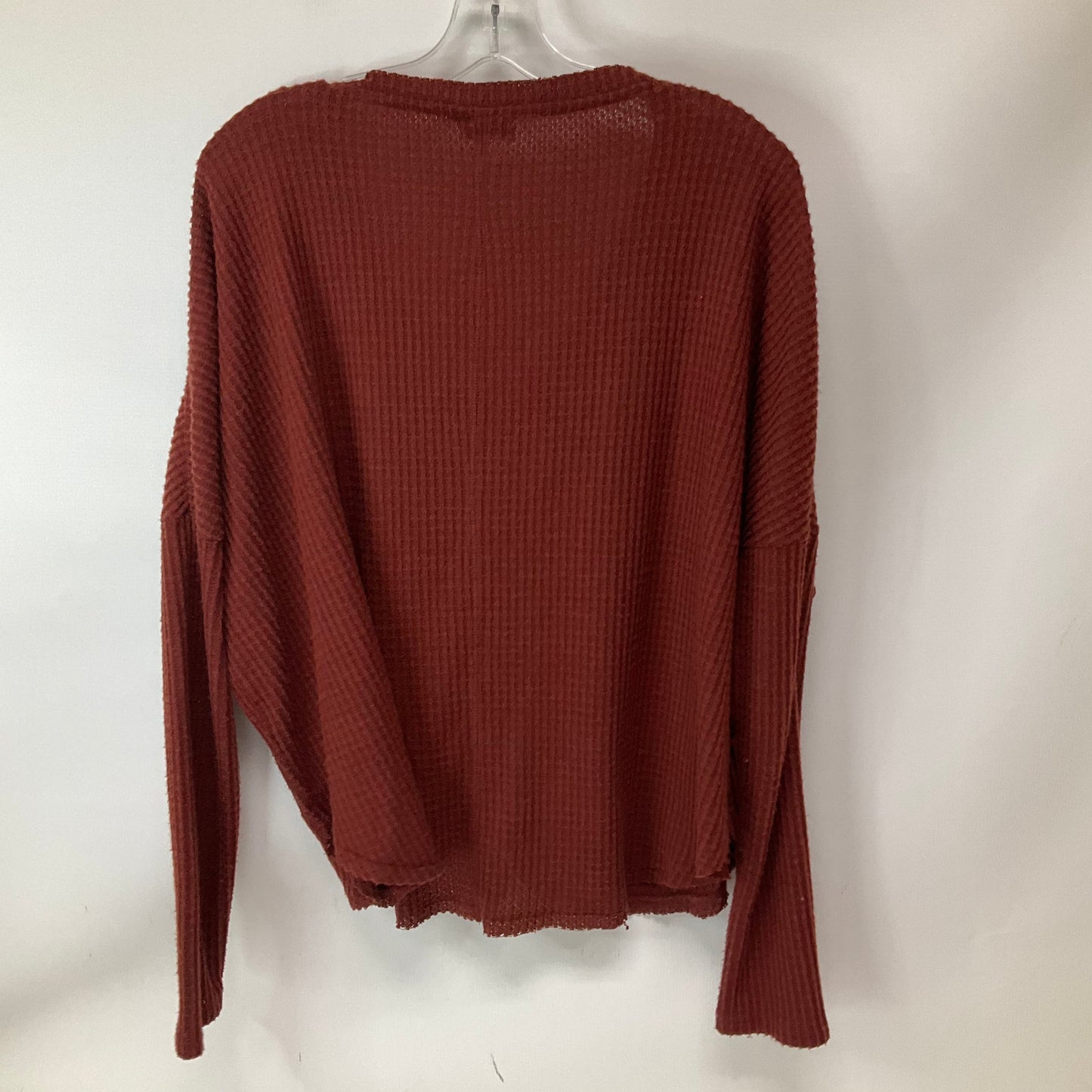 Top Long Sleeve By Urban Outfitters In Red, Size: M