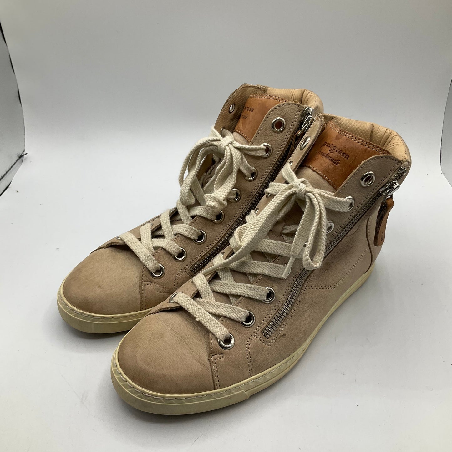 Shoes Sneakers By Paul Green In Tan, Size: 5