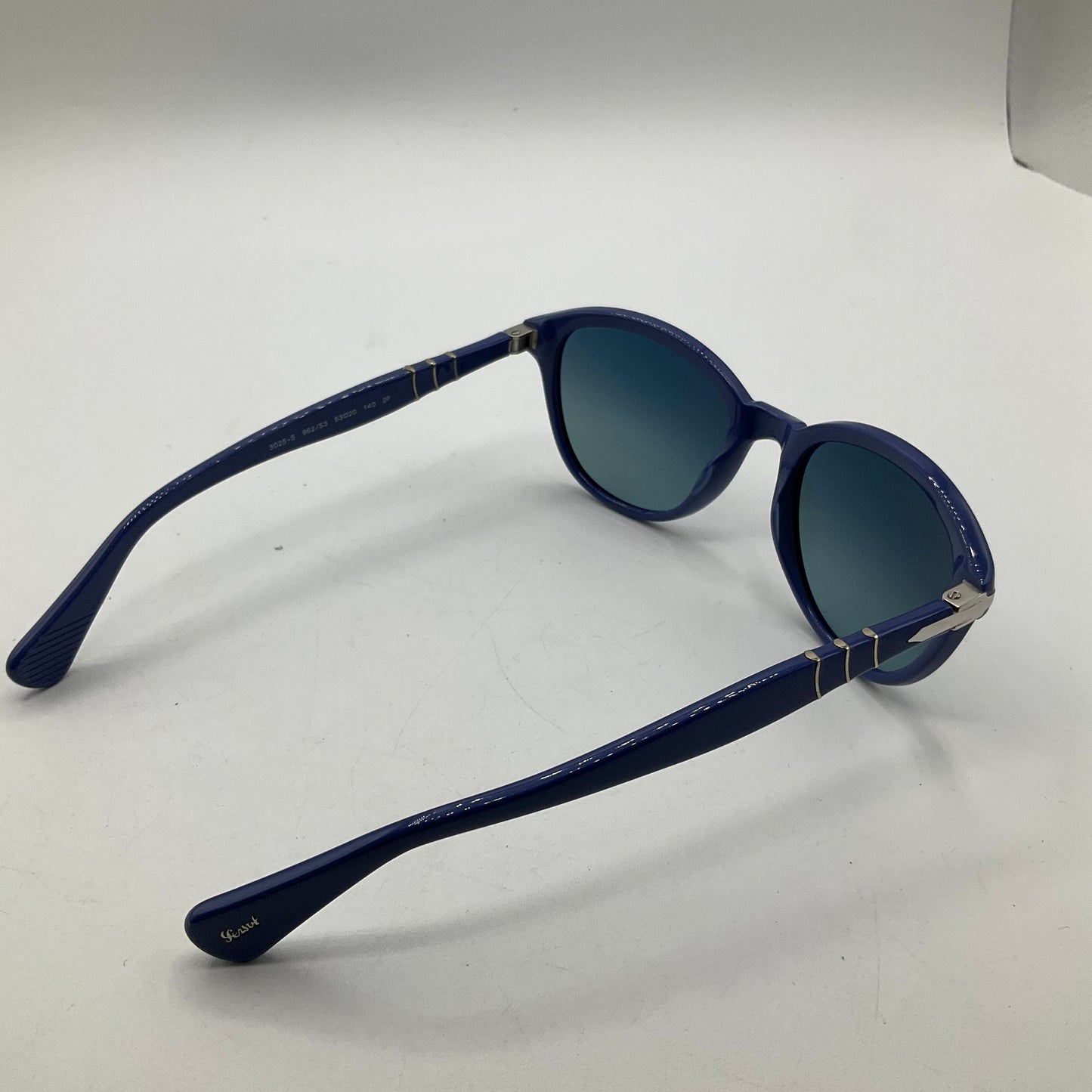 Sunglasses Designer By Ray Ban, Size: Medium