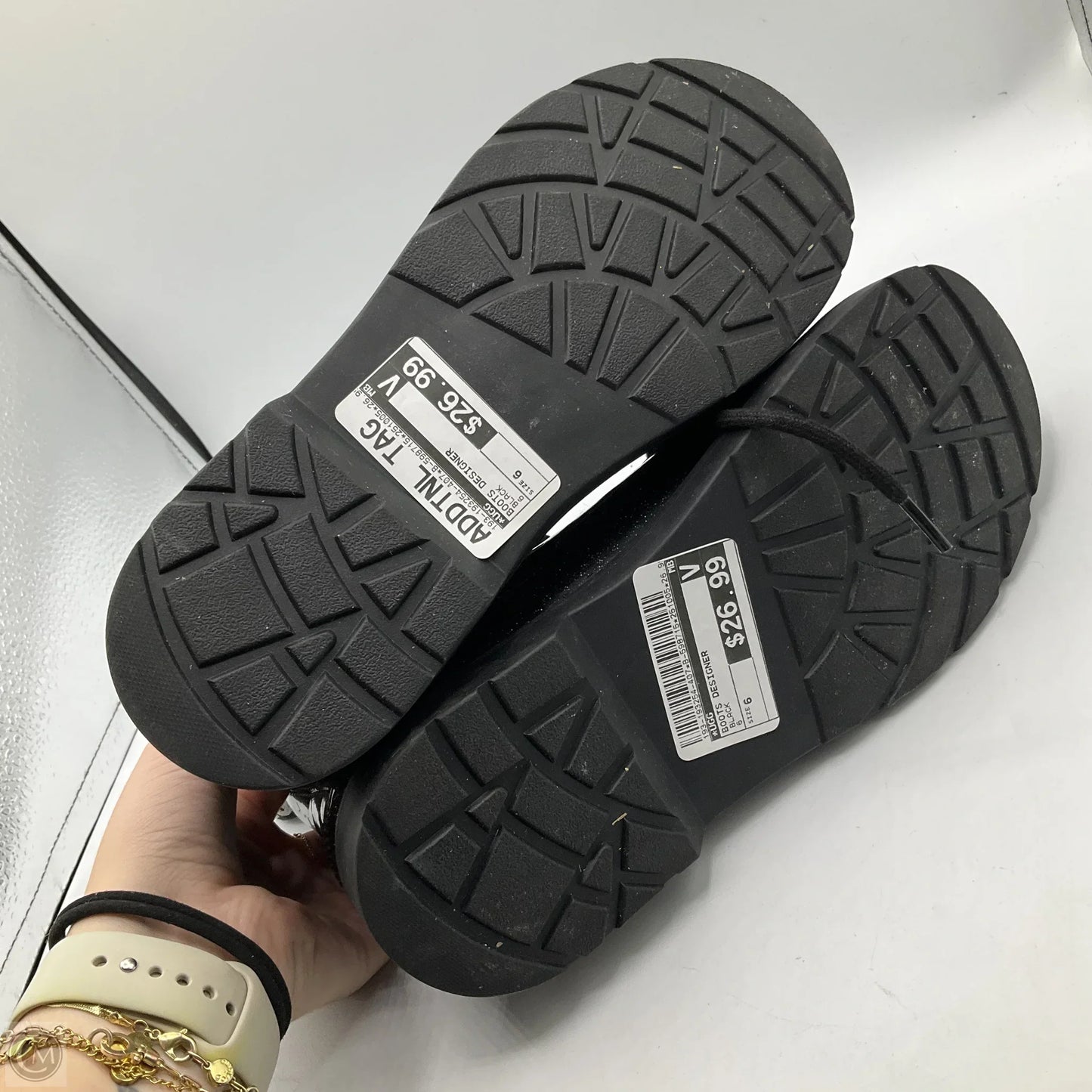 Boots Designer By Ugg In Black, Size: 6