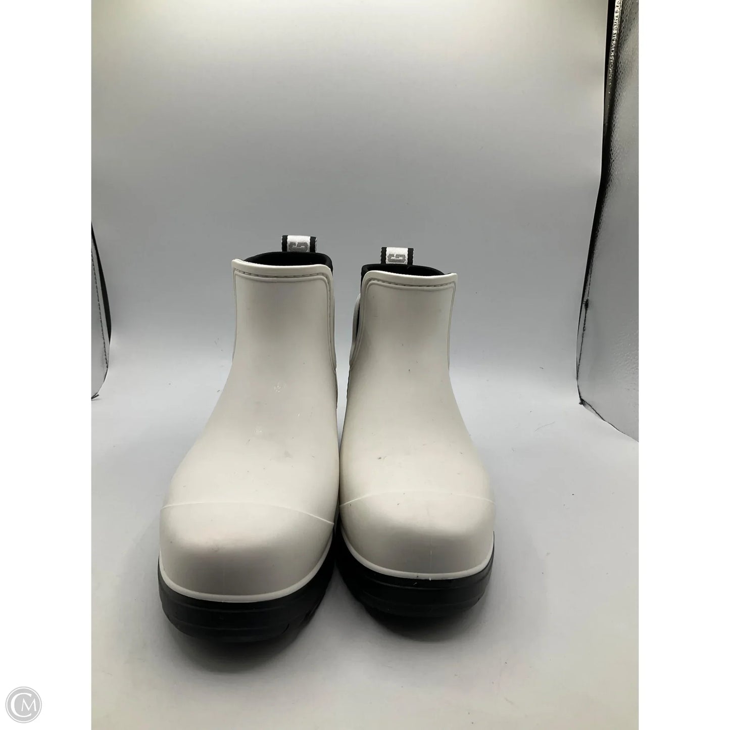 Boots Designer By Ugg In White, Size: 6