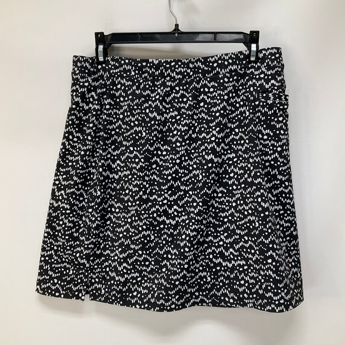 Black & White Athletic Skort Cma, Size M