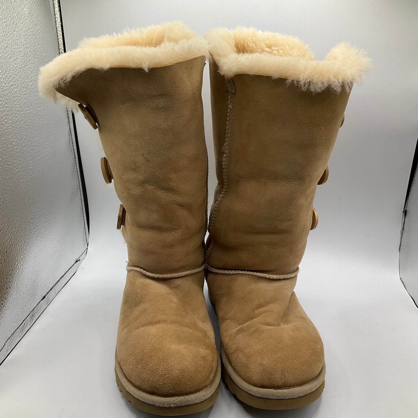 Tan Boots Snow Ugg, Size 8