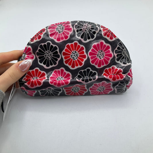 Coin Purse By Vera Bradley, Size: Medium