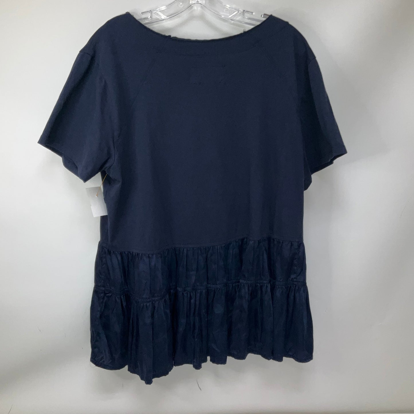 Top Short Sleeve By Anthropologie In Navy, Size: L