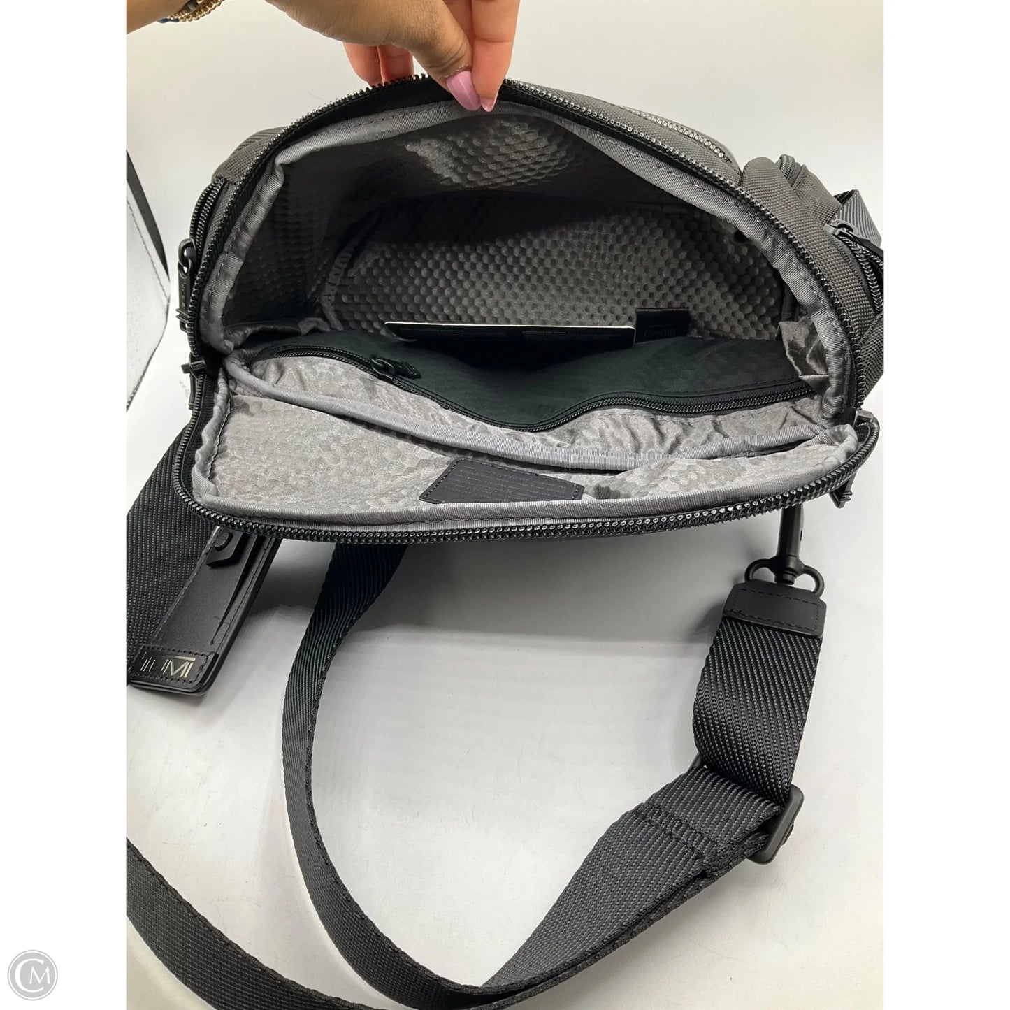 Crossbody Designer By Tumi, Size: Medium