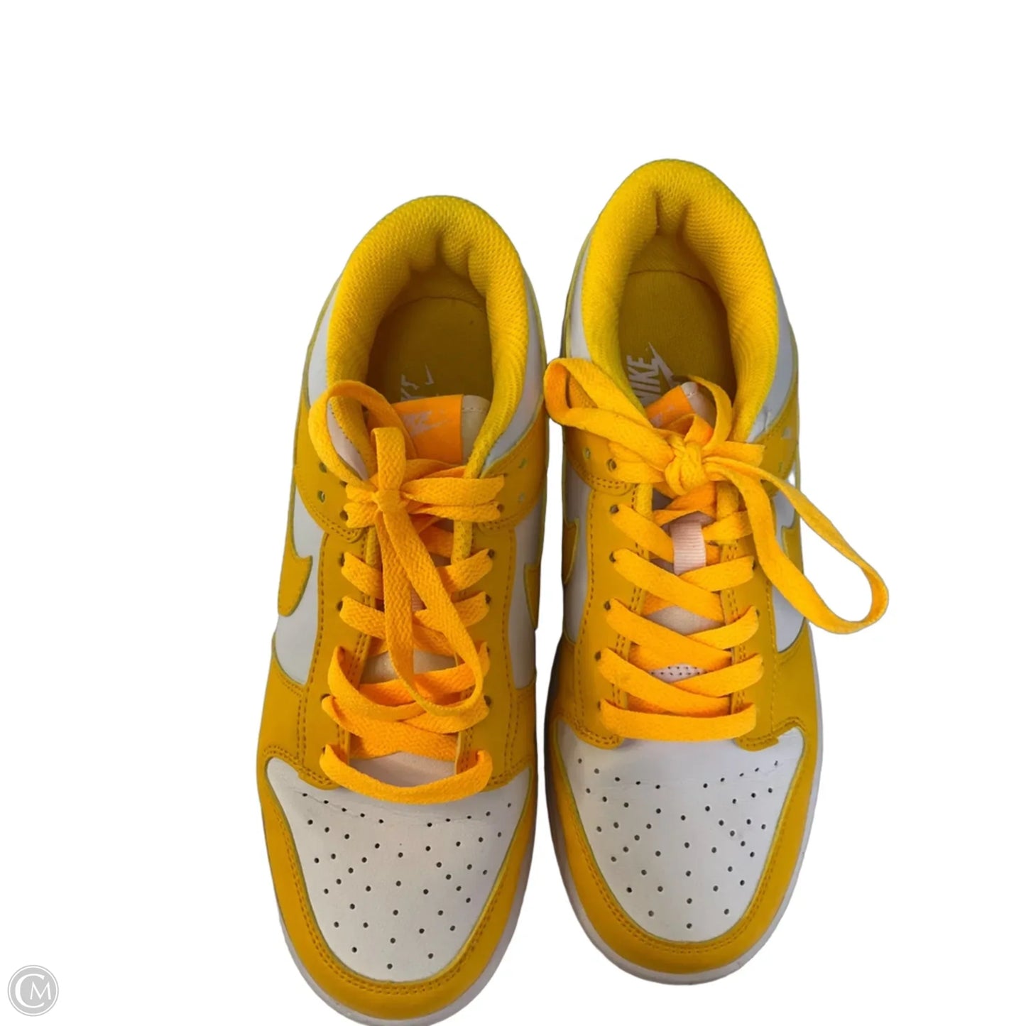 Shoes Sneakers By Nike In White & Yellow, Size: 8