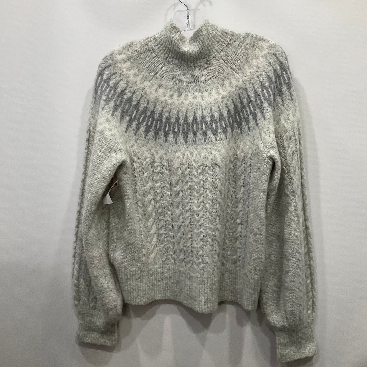 Sweater By Abercrombie And Fitch In Grey, Size: M