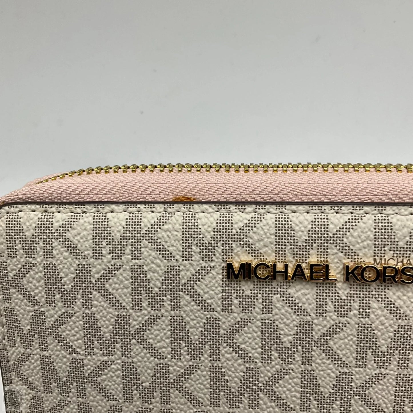 Wristlet Designer By Michael Kors, Size: Medium