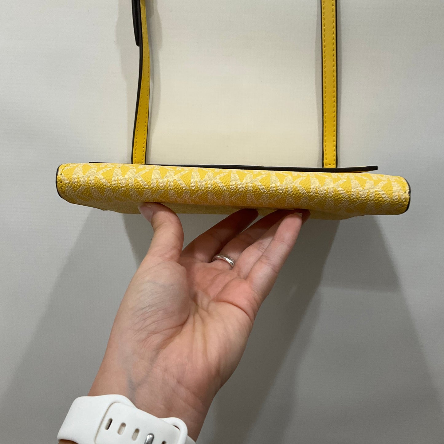 Yellow Crossbody Designer Michael Kors, Size Small