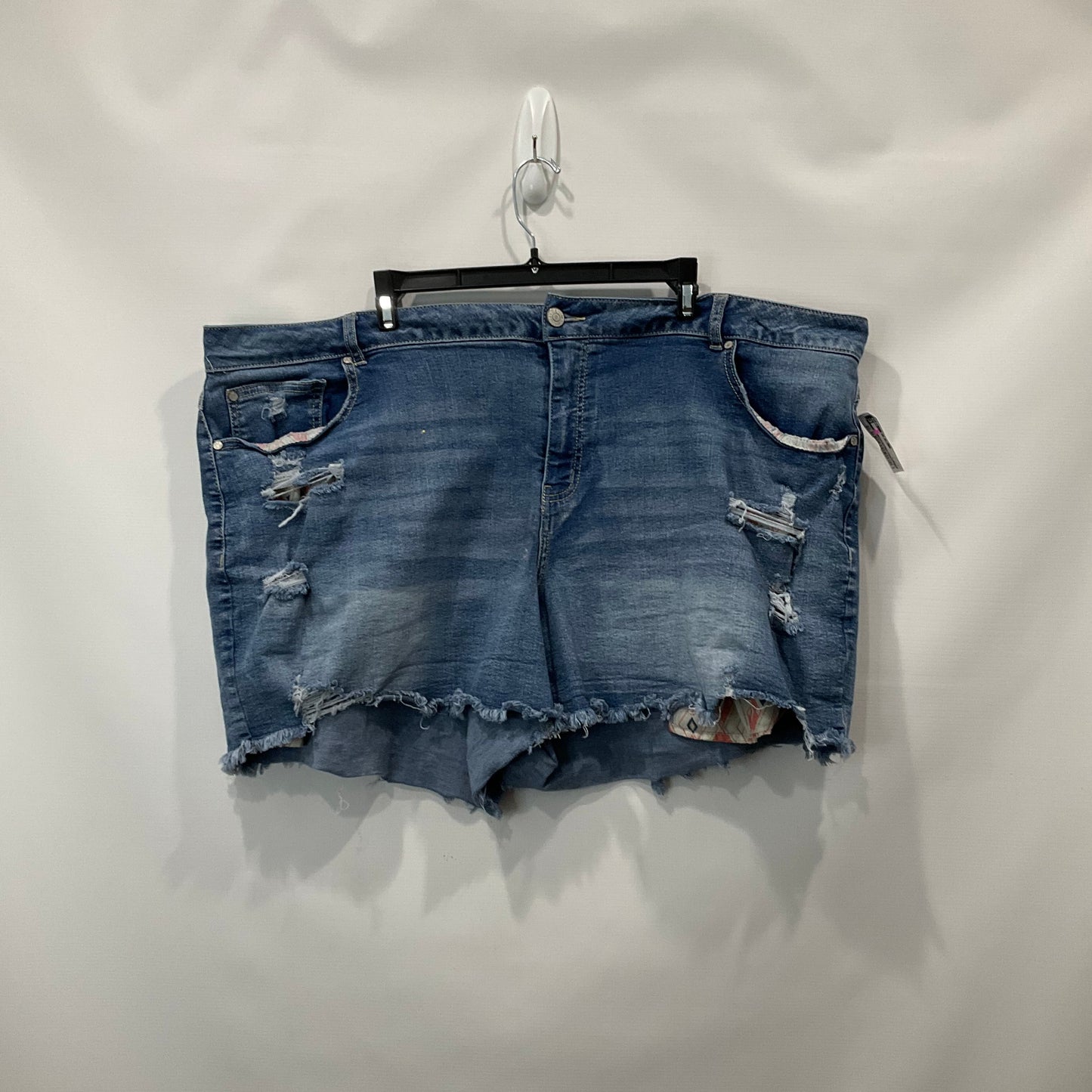 Shorts By Clothes Mentor  Size: 24