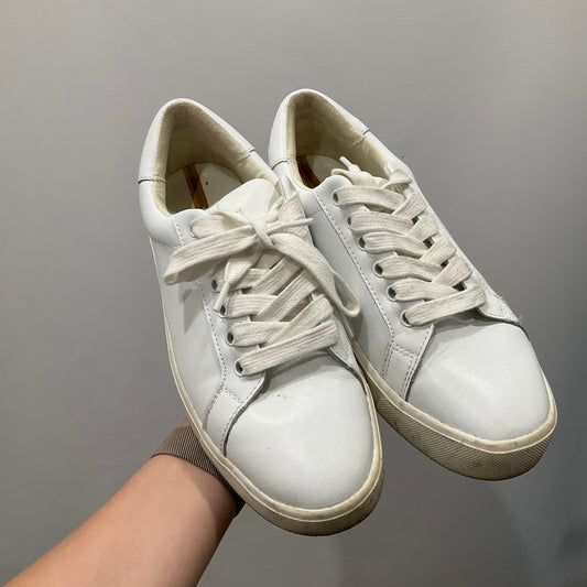 Shoes Sneakers By Sam Edelman In White, Size: 6.5