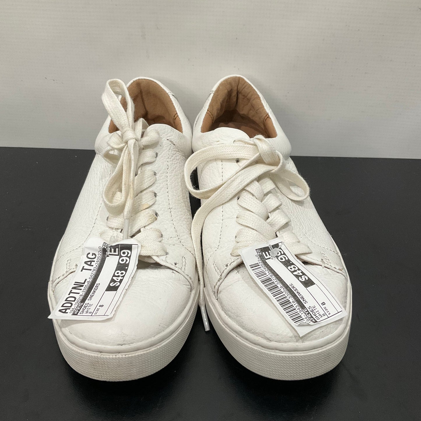 White Shoes Sneakers Frye, Size 8