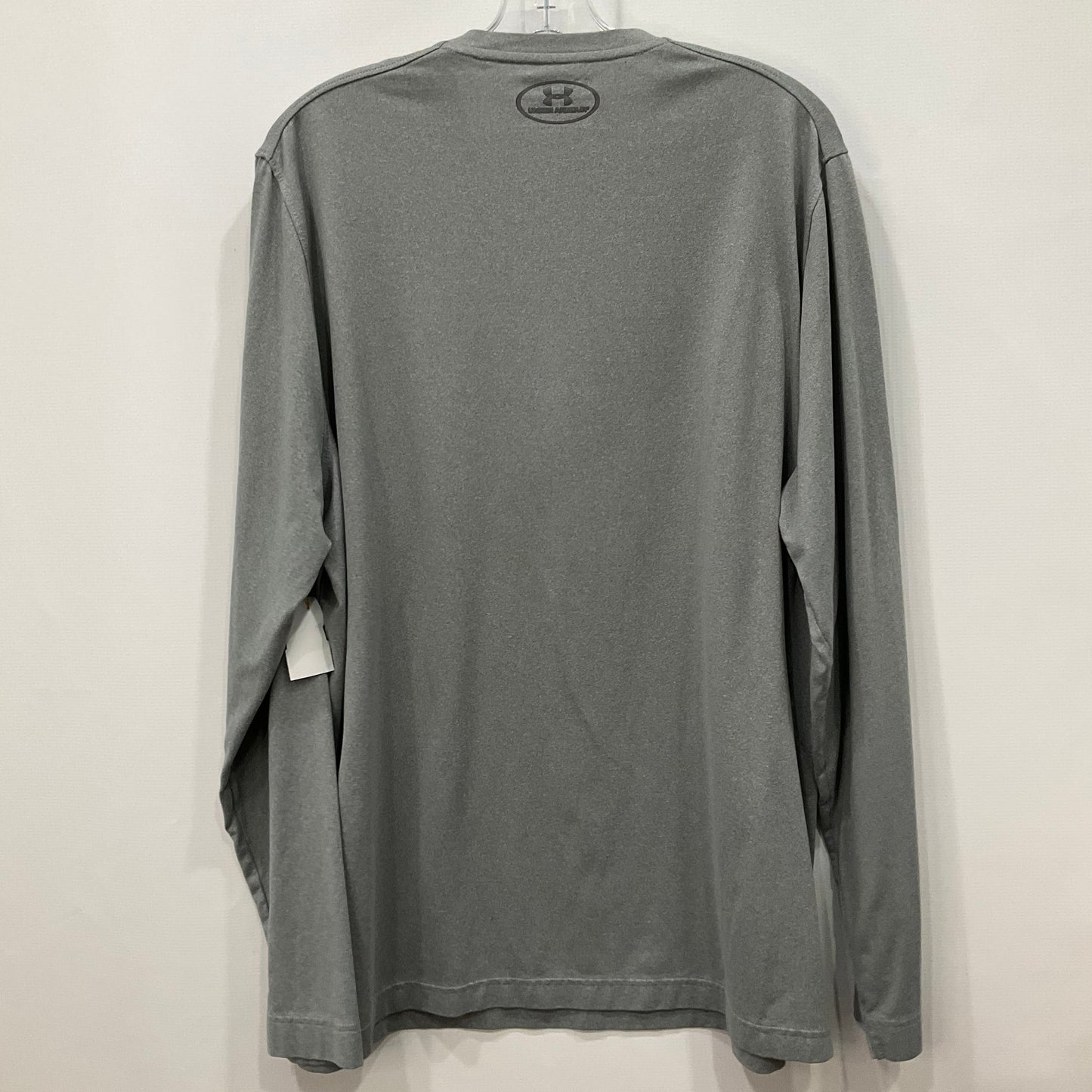 Top Long Sleeve By Under Armour In Grey, Size: Xl