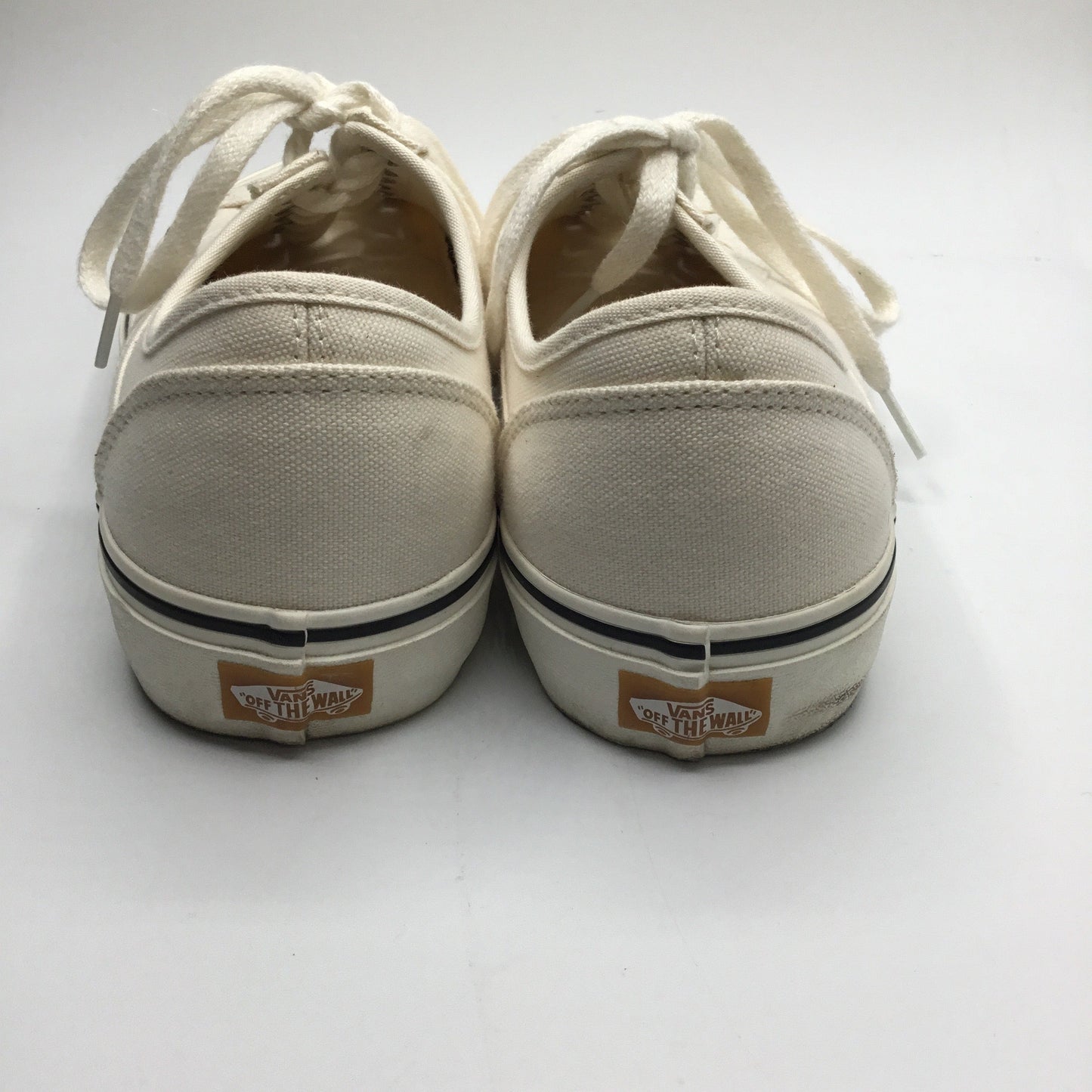 Shoes Sneakers By Vans In Cream, Size: 10