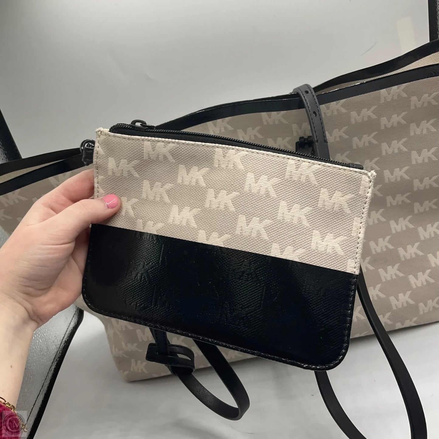 Handbag Designer By Michael Kors, Size: Large