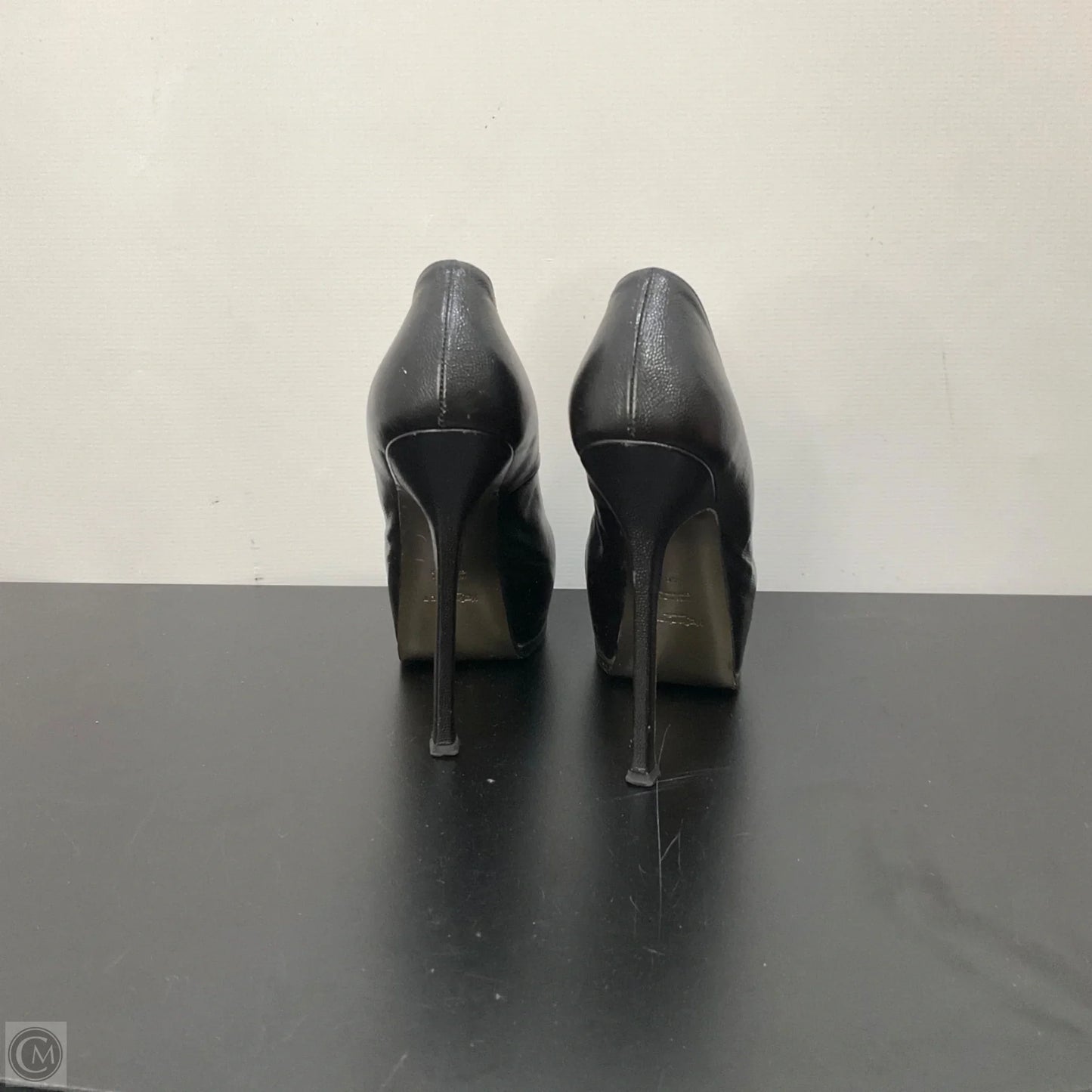 Shoes Luxury Designer By Yves Saint Laurent In Black, Size: 10