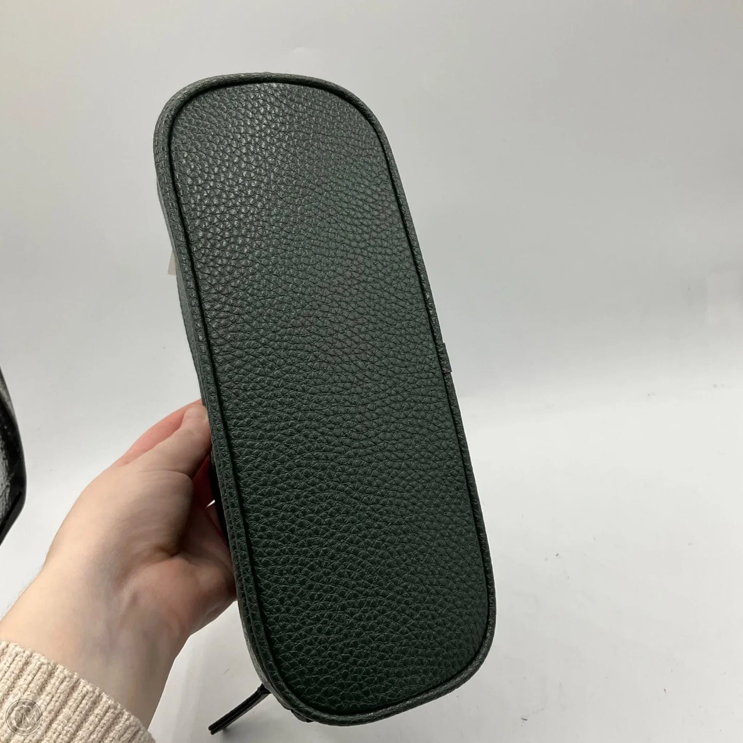 Makeup Bag Luxury Designer By Marc Jacobs, Size: Small