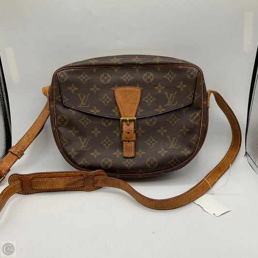 Crossbody Luxury Designer By Louis Vuitton, Size: Medium