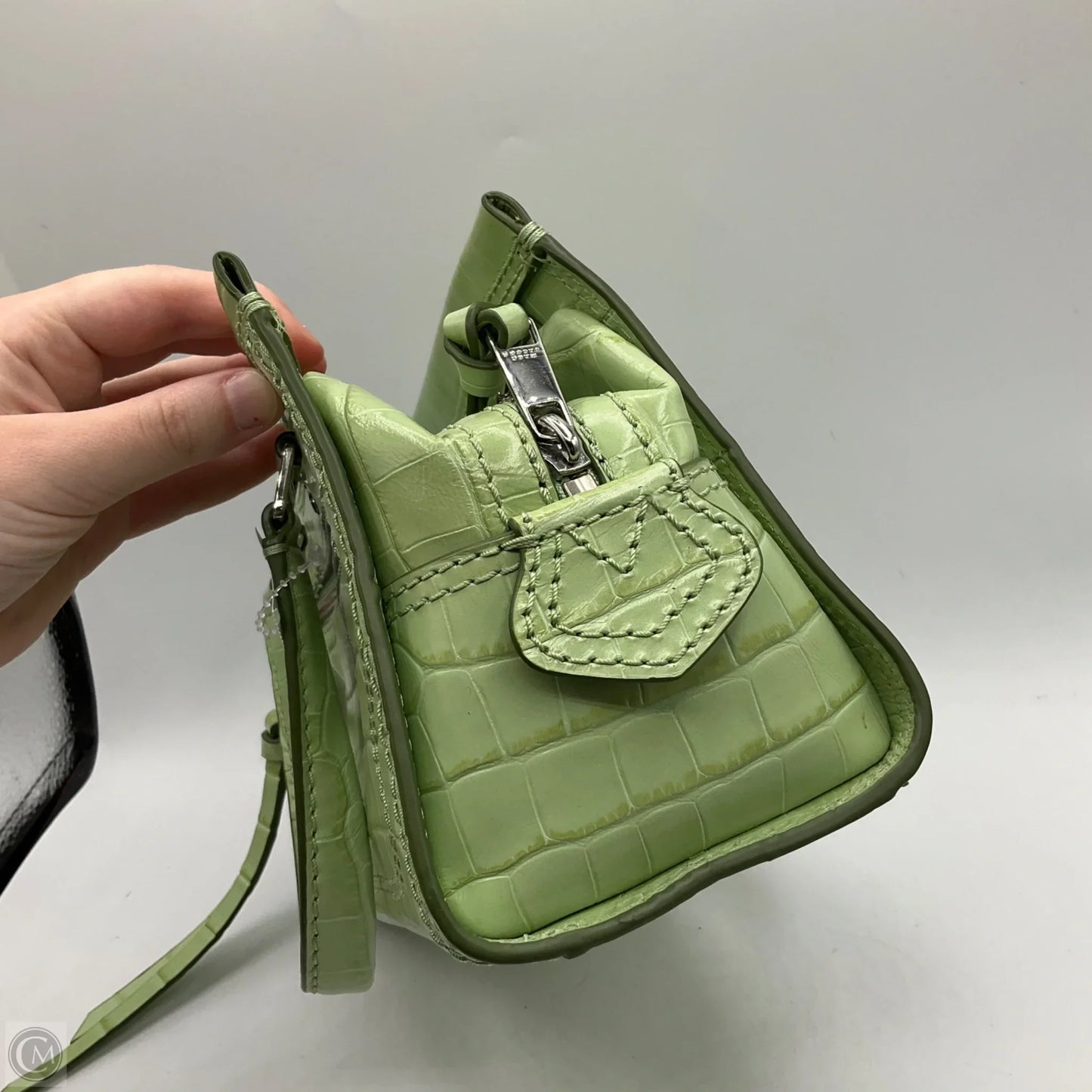 Crossbody Luxury Designer By Marc Jacobs, Size: Small
