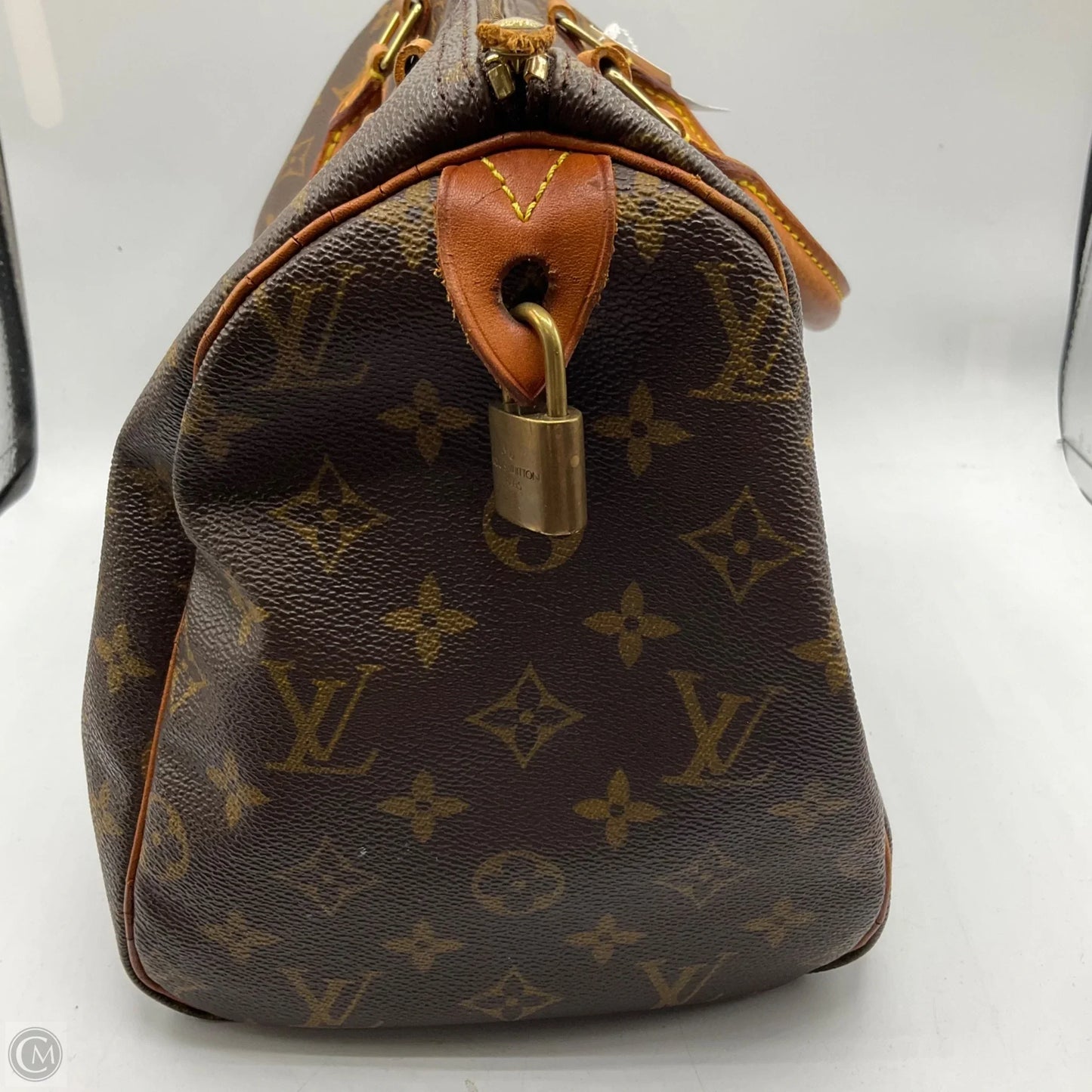 Handbag Luxury Designer By Louis Vuitton, Size: Medium