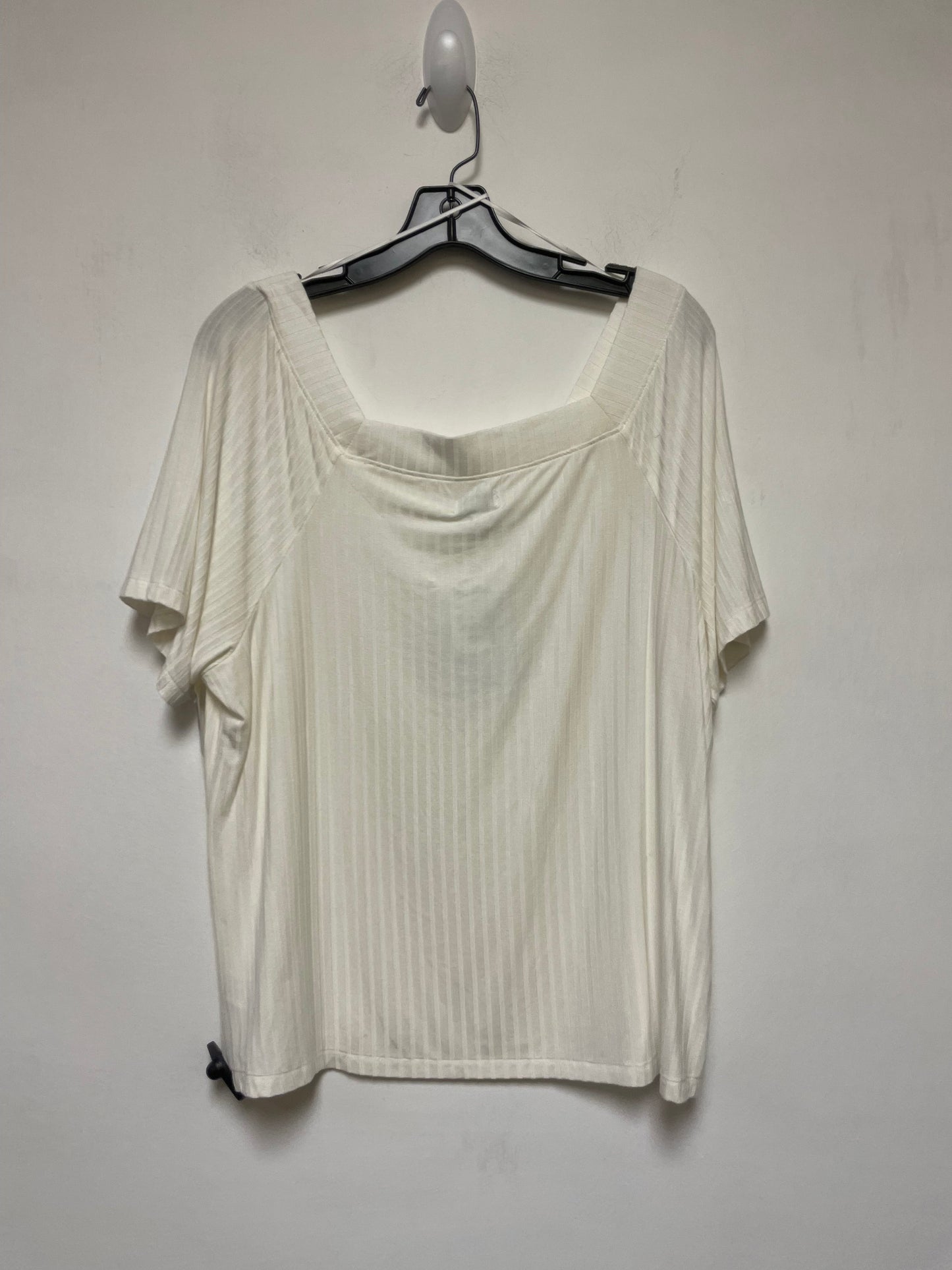Top Short Sleeve By Love Fire  Size: 1x