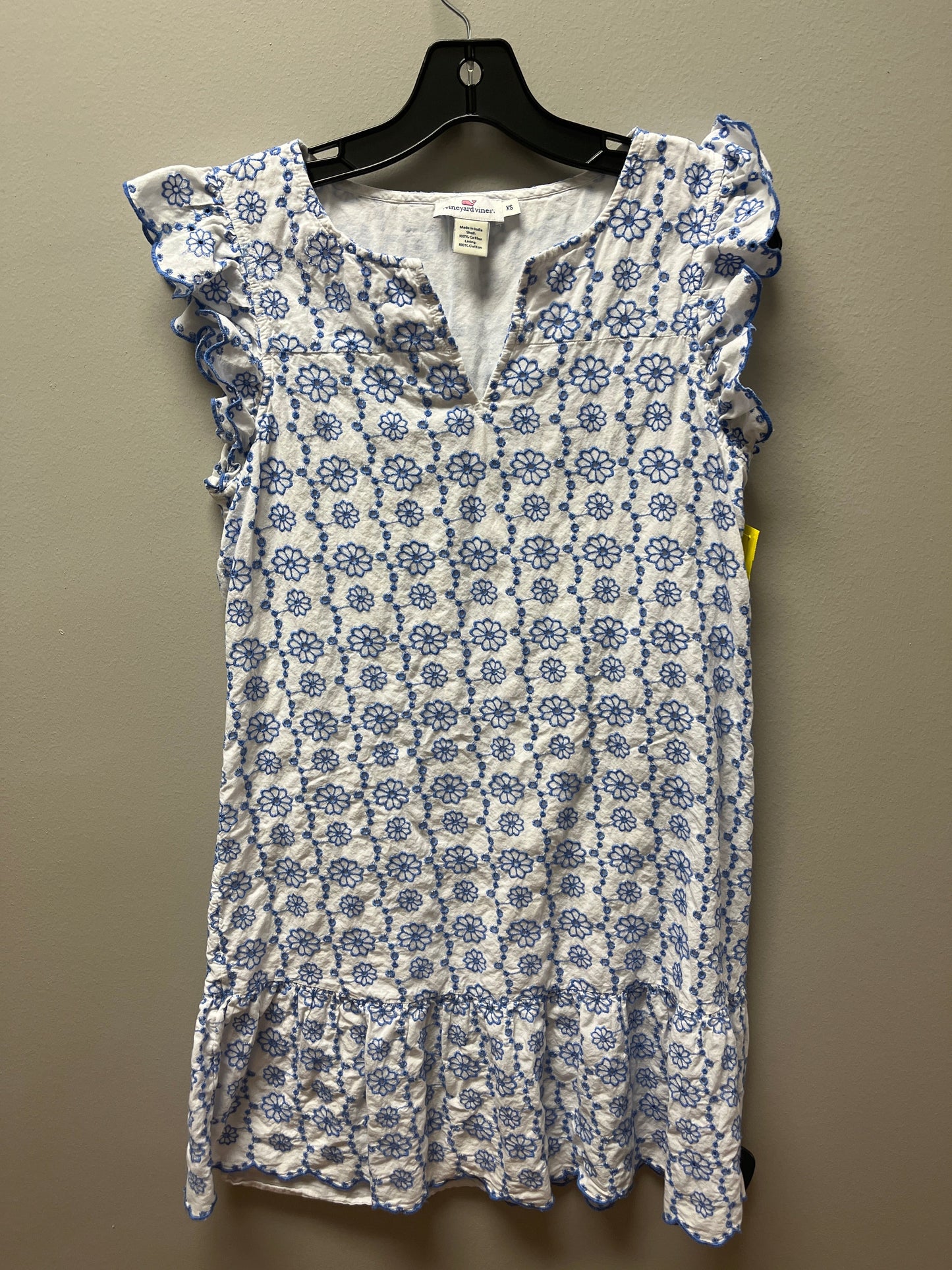 Dress Casual Short By Vineyard Vines In Blue & White, Size: Xs