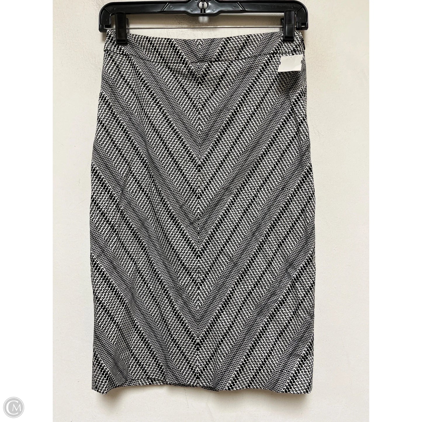 Skirt Mini & Short By Limited In Black & White, Size: 0