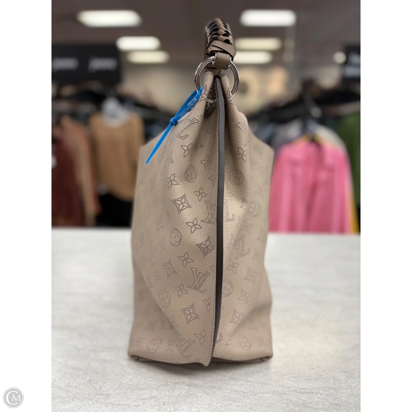 Handbag Luxury Designer By Louis Vuitton, Size: Large