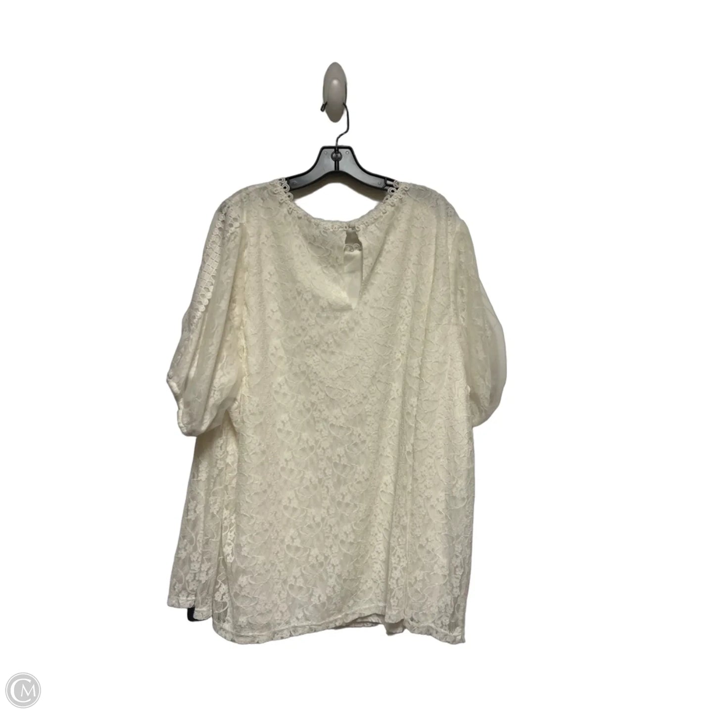 Top Short Sleeve By Torrid In Cream, Size: 3x