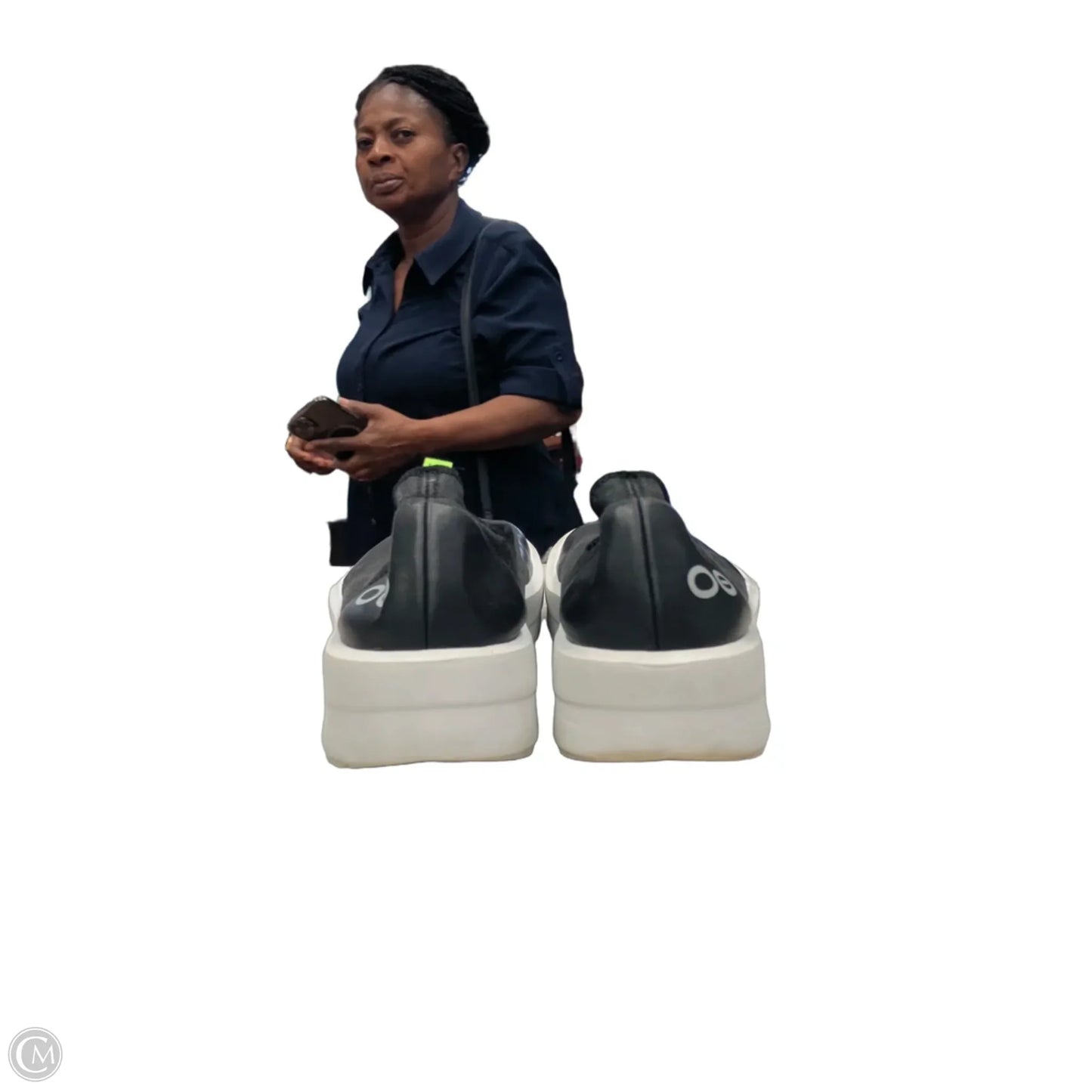 Shoes Flats By Oofos In Black & White, Size: 9