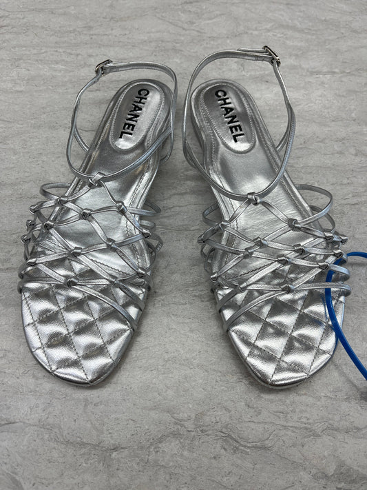 Sandals Designer By Chanel  Size: 9.5
