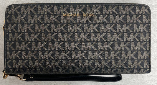 Wallet Designer By Michael Kors  Size: Large